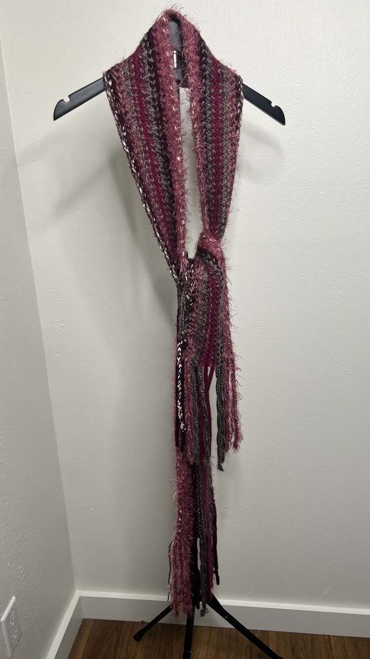 Y2K Knitted Striped Fringe Scarf Pink Burgundy